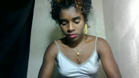 Snapshot of elina981 chatting on June 2026 07:17:01 AM elina981 online show from June 2026 07:17:01 AM