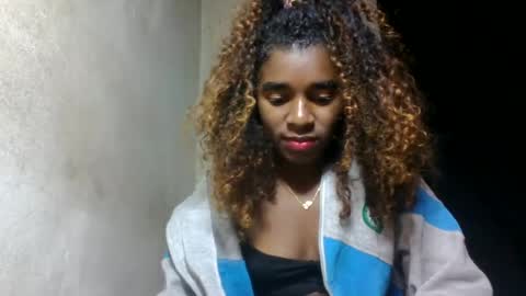 Snapshot of elina981 chatting on June 2026 05:10:01 AM elina981 online show from June 2026 05:10:01 AM