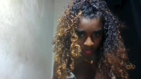 Snapshot of elina981 chatting on June 2026 12:22:01 PM elina981 online show from June 2026 12:22:01 PM