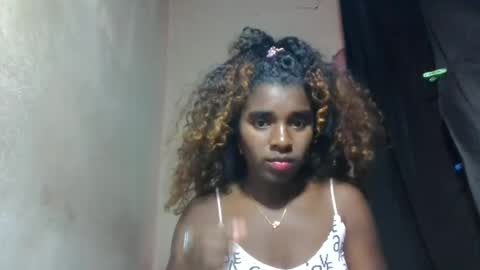 Snapshot of elina981 chatting on July 2026 09:01:01 AM elina981 online show from July 2026 09:01:01 AM