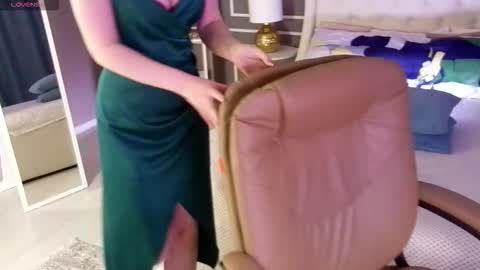 Elina online show from October 2025 01:35:01 AM