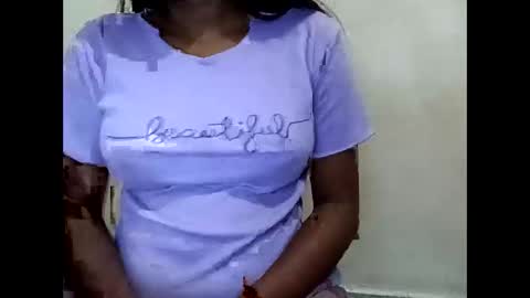 elina_roy03 online show from January 2026 05:00:01 AM