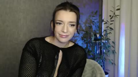 Elina online show from December 2024 12:01:02 AM
