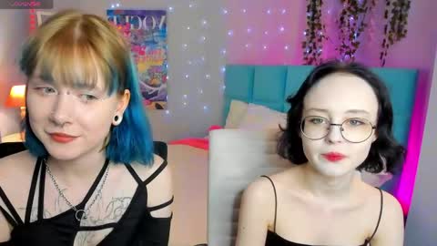 Snapshot of elira_vane chatting on May 2026 11:06:01 AM Elira Vane online show from May 2026 11:06:01 AM