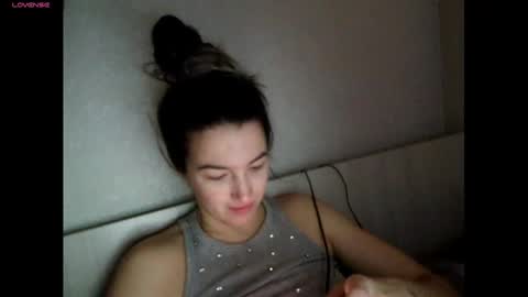 elisa_dove208 online show from December 2025 04:53:01 AM