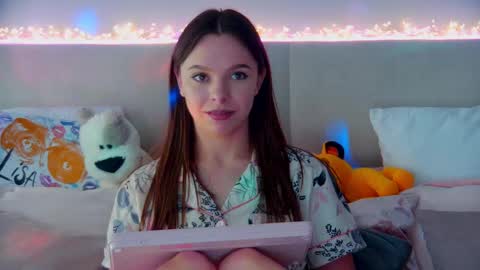 ElisabethDavis online show from February 2025 10:31:01 PM