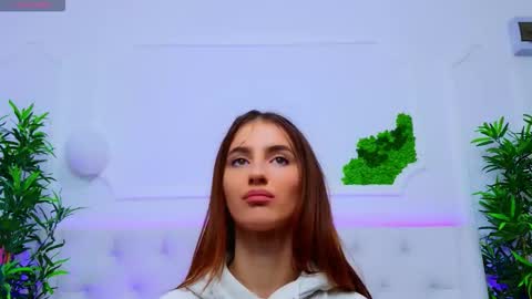 ElisaCharm online show from October 2025 04:13:01 AM