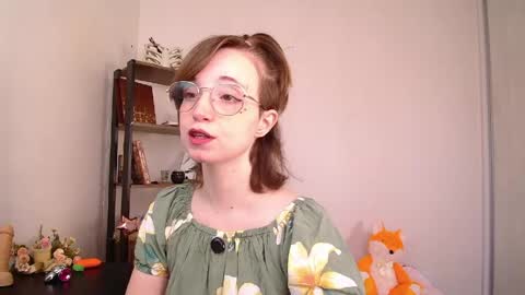 Snapshot of elise_nyx chatting on June 2026 11:57:01 AM elise_nyx online show from June 2026 11:57:01 AM