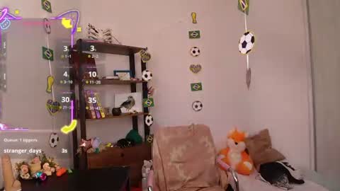 elise_nyx online show from June 2026 12:44:01 PM