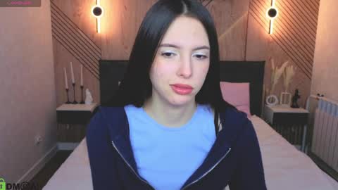 Elise online show from April 2026 01:23:02 AM