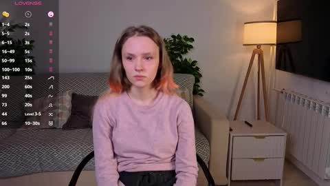 Viola online show from December 2025 01:00:01 AM