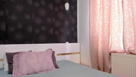 Elly online show from December 2025 08:08:02 AM