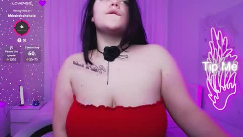 Eliss online show from November 2025 03:22:01 PM