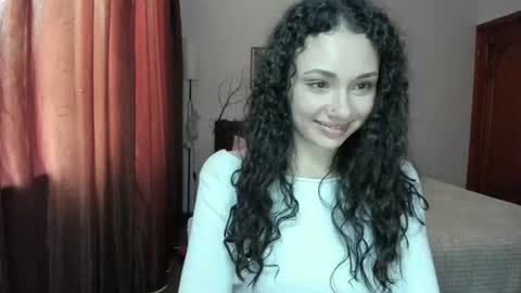 Snapshot of elisskriter chatting on June 2026 12:50:01 PM Eliss online show from June 2026 12:50:01 PM