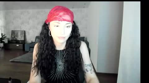 Snapshot of elisskriter chatting on July 2026 12:18:02 PM Eliss online show from July 2026 12:18:02 PM