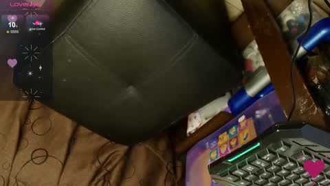 Eliss online show from November 2025 06:16:02 AM