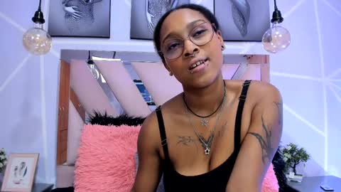 elit noa online show from February 2025 07:38:01 PM