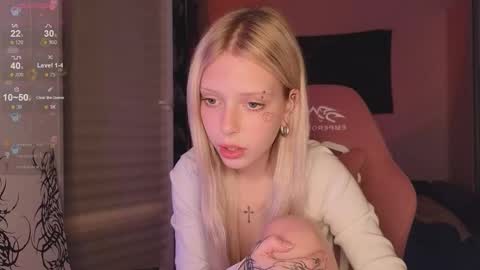 Elizabeth online show from October 2025 08:14:02 PM