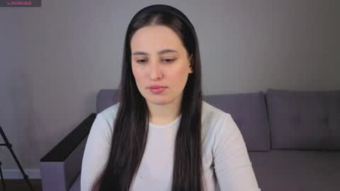 Snapshot of elizabet_collins chatting on April 2026 01:17:02 AM Elizabet online show from April 2026 01:17:02 AM