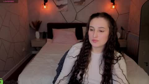 Snapshot of elizabet_collins chatting on April 2026 12:29:02 PM Elizabet online show from April 2026 12:29:02 PM