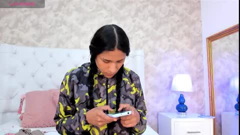 Elizabet Taylor online show from January 2025 01:53:01 PM