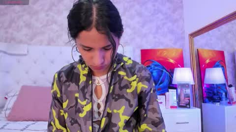 Elizabet Taylor online show from September 2025 03:00:02 PM