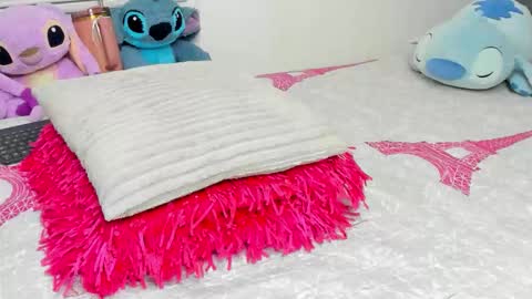 ELIZA online show from November 2025 03:17:02 AM