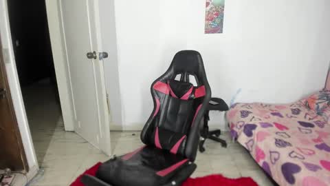 Snapshot of elizabeth_777 chatting on February 2025 08:33:02 AM elizabeth_777 online show from February 2025 08:33:02 AM