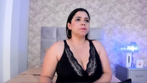 Elizabeth online show from January 2025 08:59:02 PM