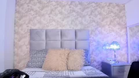 Elizabeth online show from January 2025 10:34:01 PM