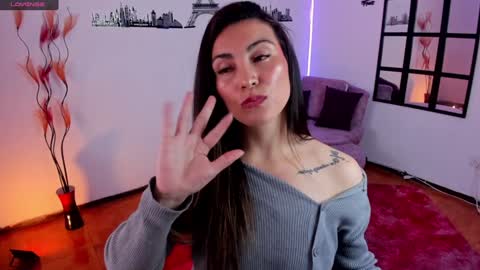 Snapshot of elizabeth_taylor_b chatting on December 2024 04:39:02 PM Elizabeth online show from December 2024 04:39:02 PM