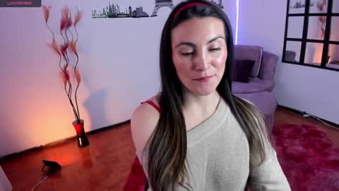 Snapshot of elizabeth_taylor_b chatting on December 2024 08:57:02 PM Elizabeth online show from December 2024 08:57:02 PM