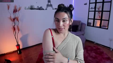 Snapshot of elizabeth_taylor_b chatting on December 2024 09:51:01 PM Elizabeth online show from December 2024 09:51:01 PM