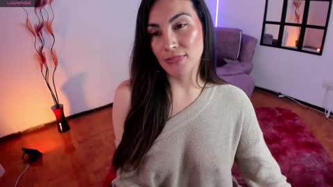 Snapshot of elizabeth_taylor_b chatting on January 2025 10:58:02 PM Elizabeth online show from January 2025 10:58:02 PM