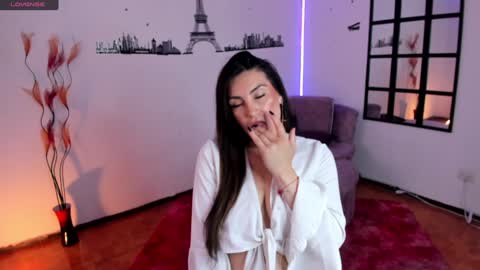 Snapshot of elizabeth_taylor_b chatting on February 2025 09:41:02 PM Elizabeth online show from February 2025 09:41:02 PM