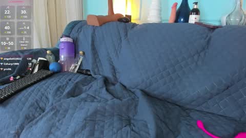 Eli  online show from February 2025 06:02:02 PM