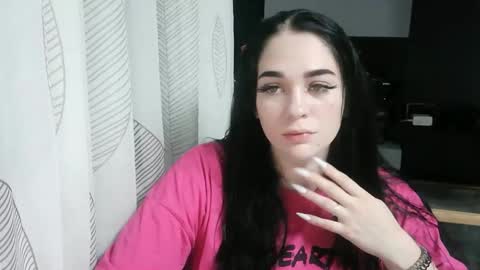 Snapshot of elizabeth_xi chatting on October 2025 06:27:02 PM elizabeth_xi online show from October 2025 06:27:02 PM