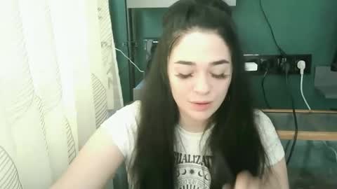 Snapshot of elizabeth_xi chatting on October 2025 11:41:02 AM elizabeth_xi online show from October 2025 11:41:02 AM