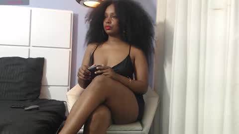 Snapshot of elizabethbell_ chatting on November 2025 08:04:01 AM Elizabeth online show from November 2025 08:04:01 AM