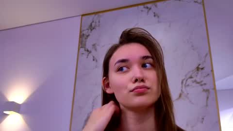 Elizabeth online show from February 2025 10:48:01 PM