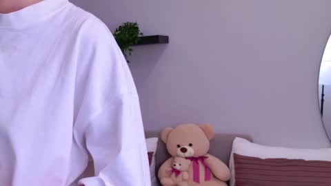 Elizabeth online show from February 2025 11:37:01 PM