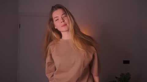 Elizabeth online show from September 2025 05:58:01 PM