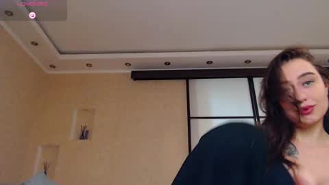 Elizabeth online show from February 2025 06:15:02 PM