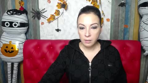 ElizabethSho online show from November 2025 06:06:01 PM