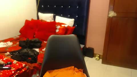 Elizabeth online show from February 2025 10:17:02 AM