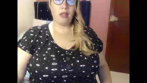 Elizabeth online show from February 2025 11:11:02 PM