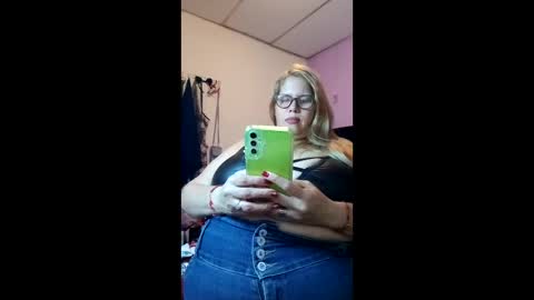 Elizabeth online show from December 2025 11:53:01 PM