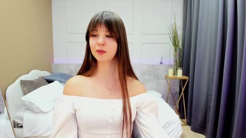 Eliza online show from February 2025 07:35:02 PM