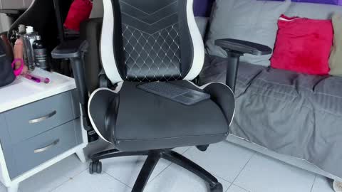 elizbeth_777 online show from February 2025 02:21:02 PM