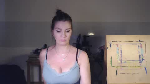 Eliekind online show from December 2024 12:05:01 PM